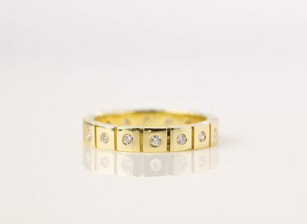 Square Segmented Diamond Band | 18K Yellow Gold