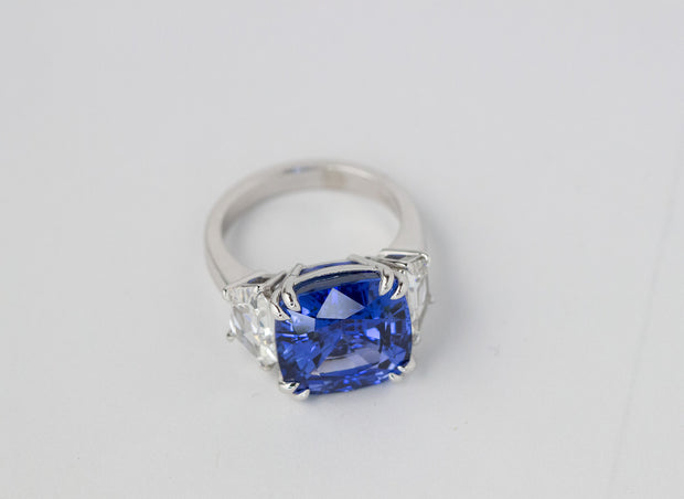 Sapphire and Diamond Shield Side Stone Ring | Platinum