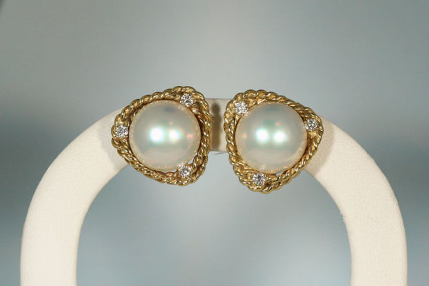 Mabe Pearl and Diamond Earrings | 18K Yellow Gold