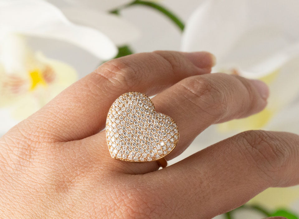 Aphrodite Diamond Pave Heart Ring | Caitlyn Minimalist
