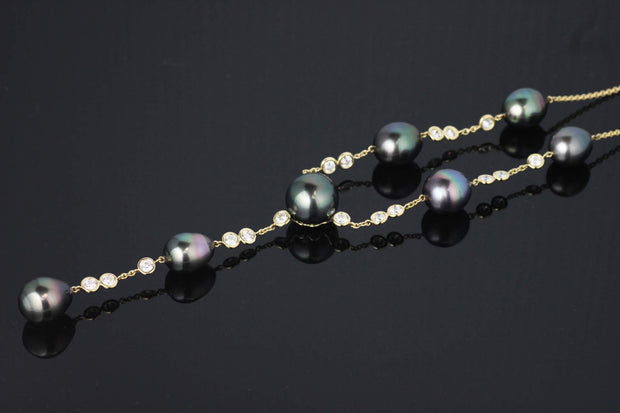 Black South Sea Pearl and Diamond Lariat Necklace | 18K Yellow Gold