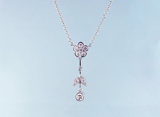 Flower Diamond Pendant Necklace | 18K White Gold