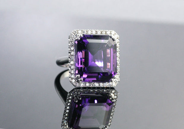 Square Amethyst And Diamond Ring | 18K White Gold