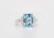 Aquamarine and Baguette Diamond Ring | 18K White Gold